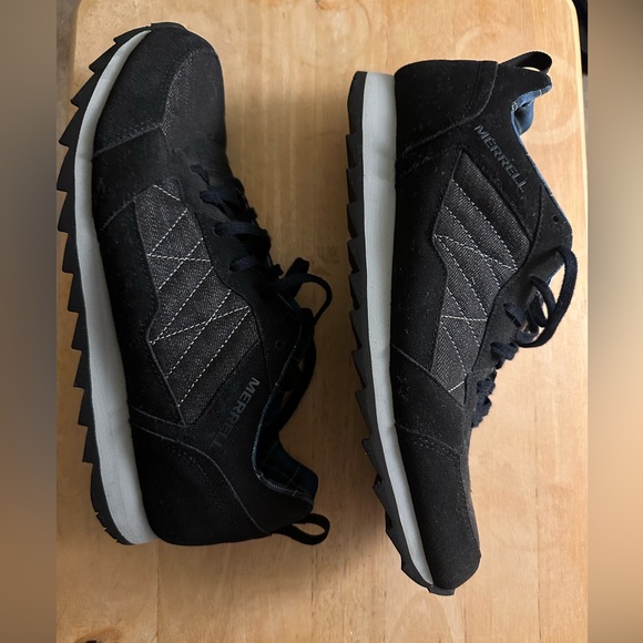 Merrell Shoes, Size 11 - Picture 2 of 6